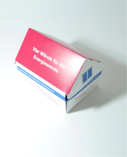 Verpackung "Immo" mit Verschluss und Halterungsöffnung 3